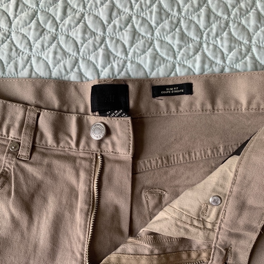 H&M men’s twill shorts